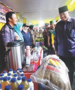 susu biji kedelai. susu biji kedelai.